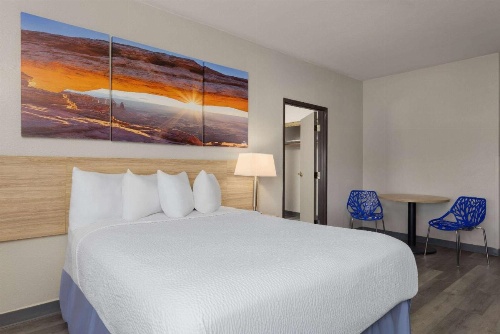 Days Inn & Suites by Wyndham Tucson/Marana image 16