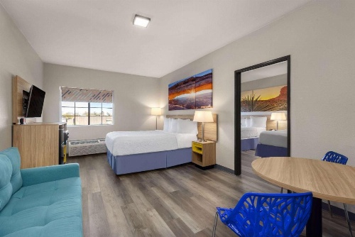 Days Inn & Suites by Wyndham Tucson/Marana image 18