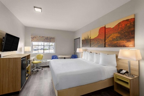 Days Inn & Suites by Wyndham Tucson/Marana image 25