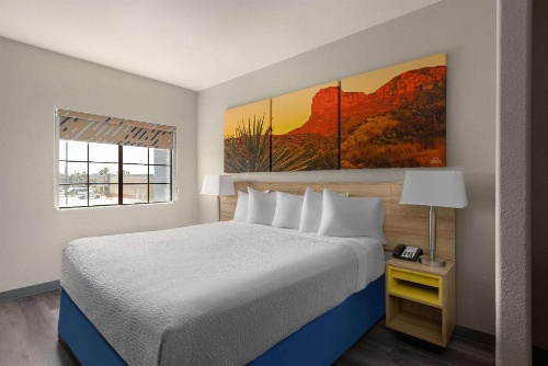 Days Inn & Suites by Wyndham Tucson/Marana image 33