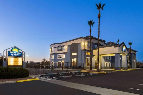 Days Inn & Suites by Wyndham Tucson/Marana image 40