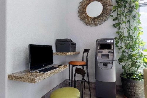 Days Inn & Suites by Wyndham Tucson/Marana image 45