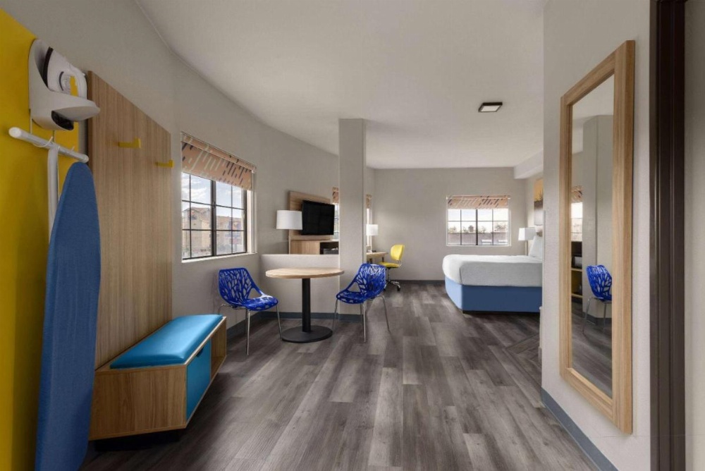 Days Inn & Suites by Wyndham Tucson/Marana