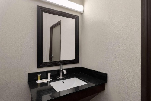 Days Inn & Suites by Wyndham Tucson/Marana image 50
